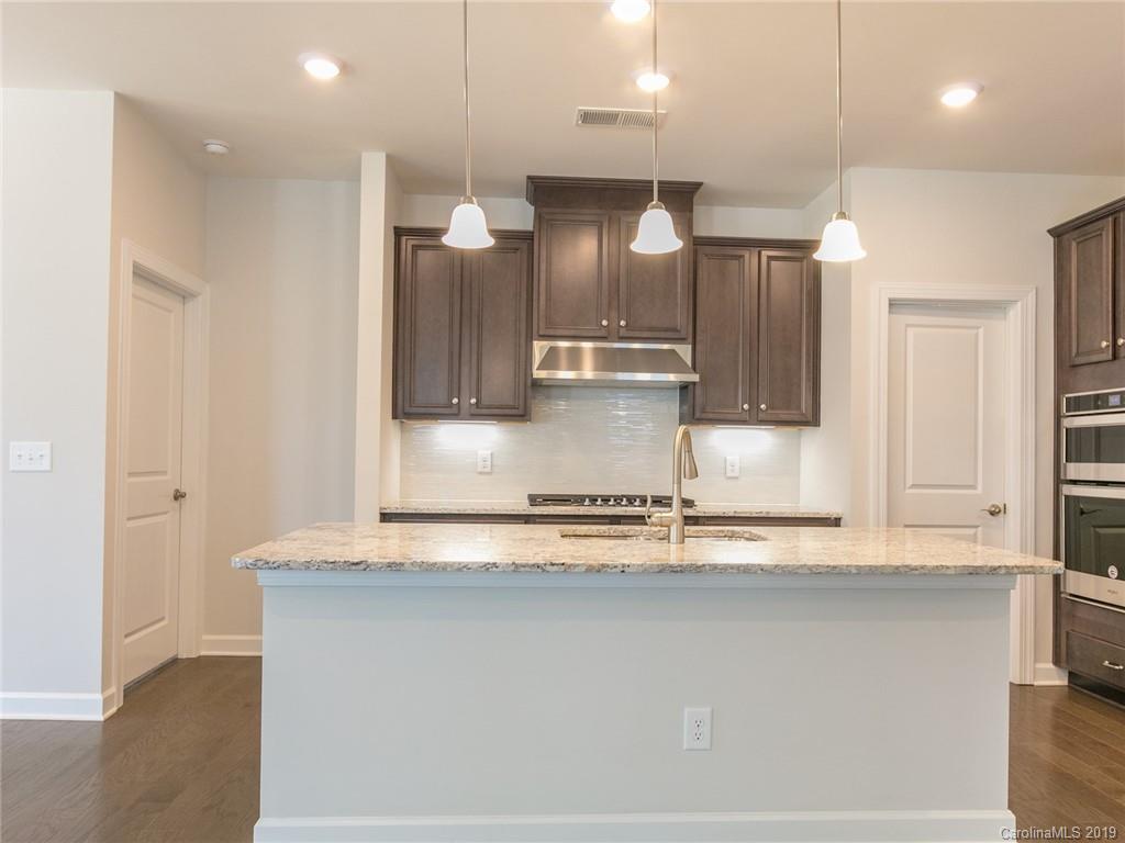 The Vineyards on Lake Wylie - Residential