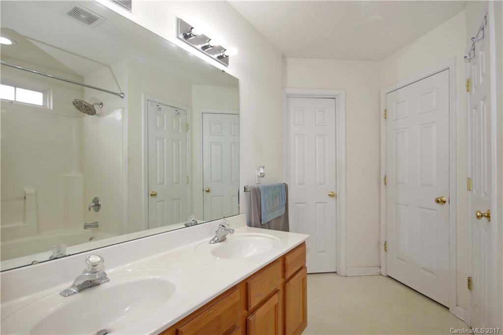 Tall Oaks - Residential