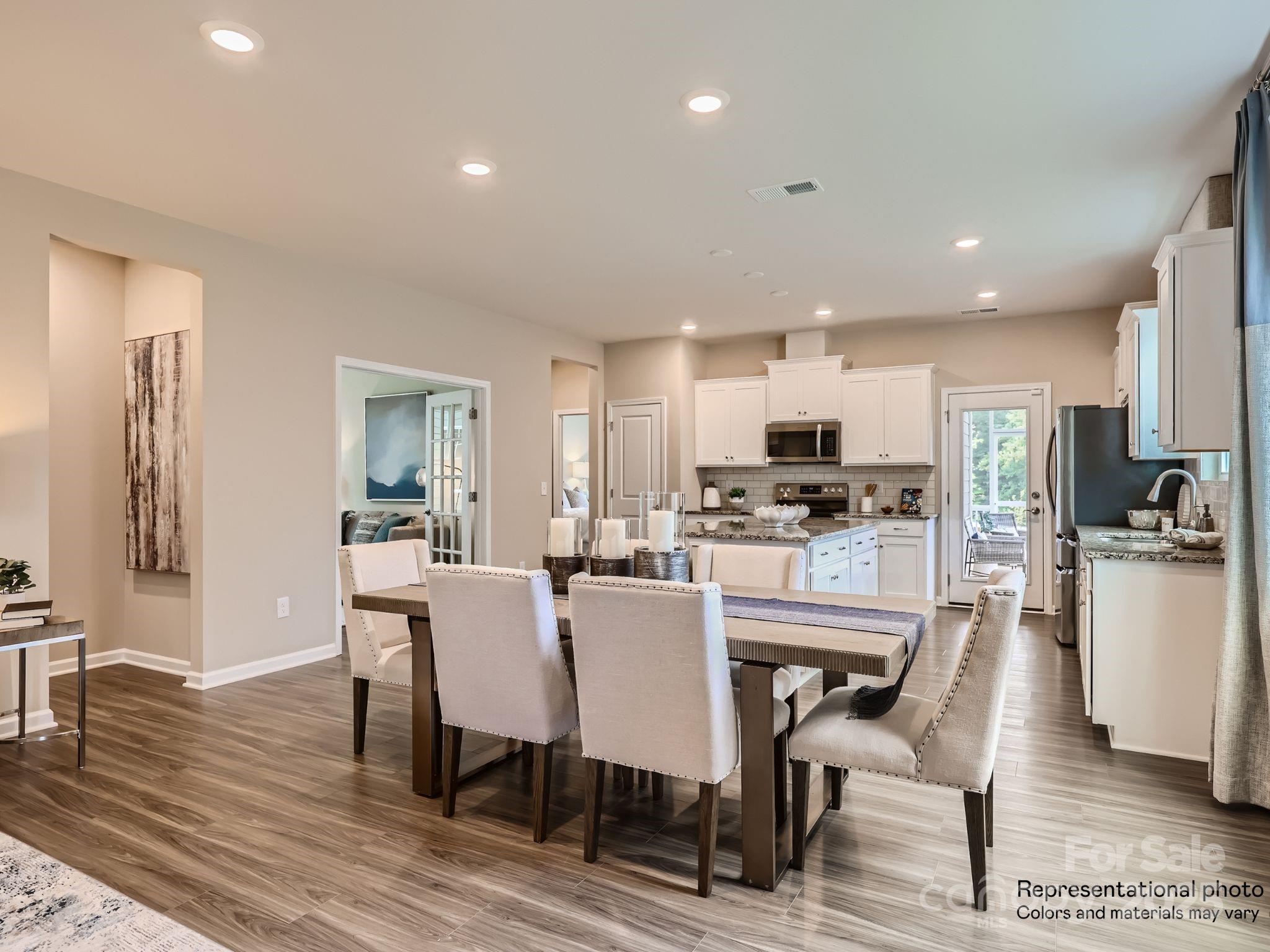 Roselyn - Residential