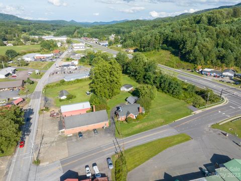 5 Pensacola Road Burnsville NC 28714