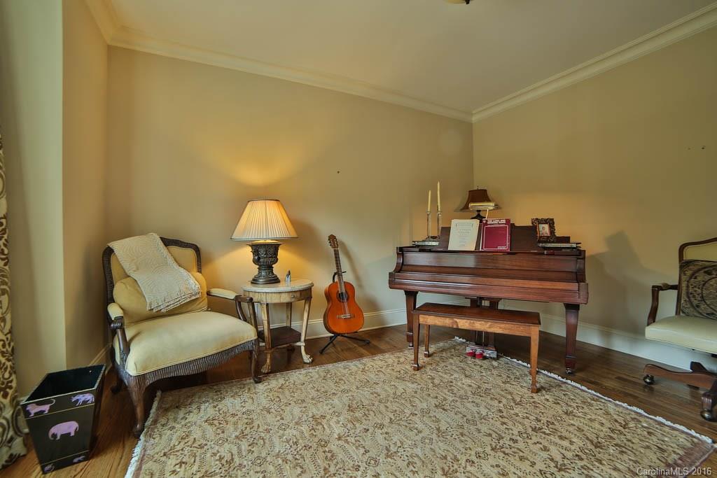 Windbluff Court - Residential