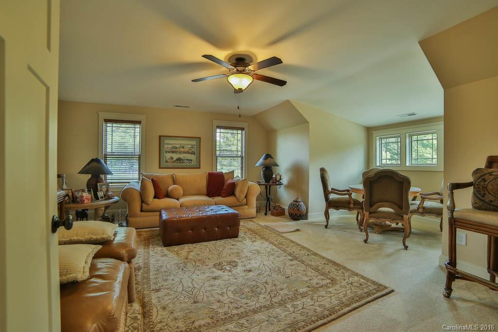 Windbluff Court - Residential