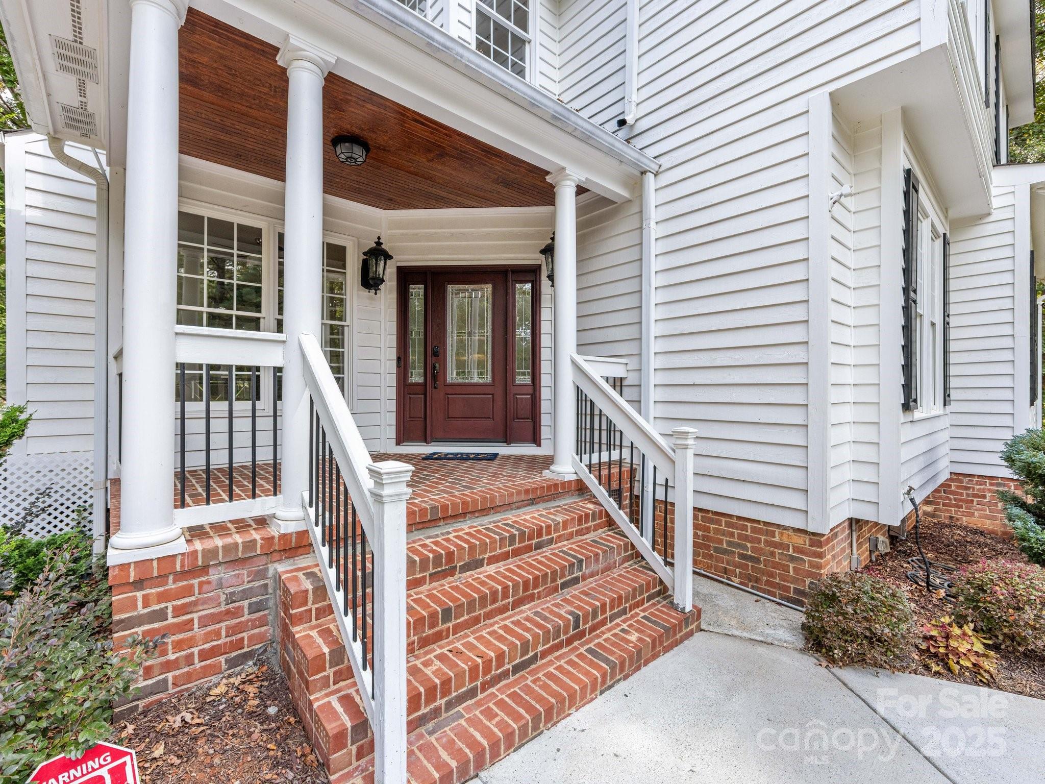 5619 Mountain Point Lane