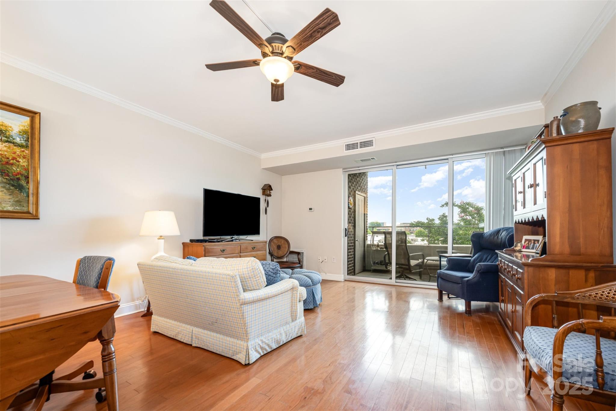 1300 Reece Road 402