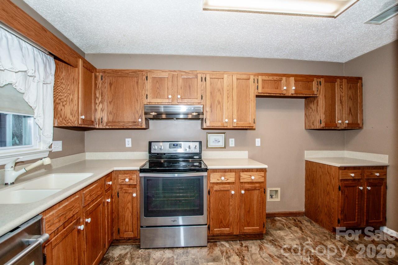 806 Prince Albert Court