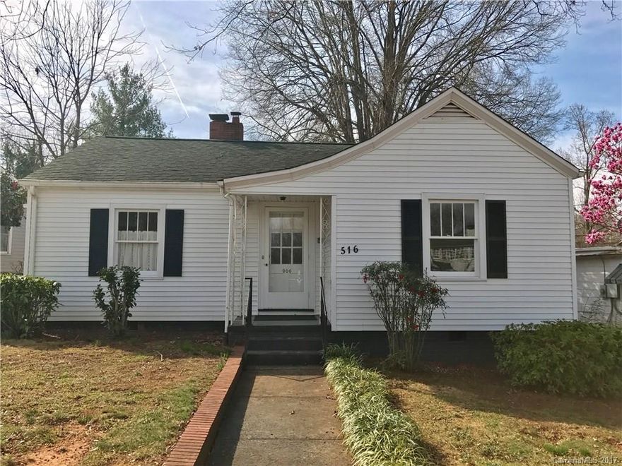 Move in ready,  Charming 3bd/2ba single family home. This one-level, low maintenance home features hardwood flooring, gas log fire place in living room & spacious bedrooms. The home has been completely updated in the last several years.  Enjoy spending time in the wonderful backyard w/storage building.  Newer cement driveway.  The home is minutes from Hwy I-77.  Close to Historic downtown Statesville with a variety of restaurants and shopping.  Minutes from medical facilities.