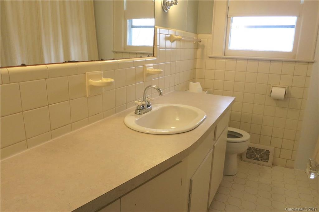 Country Club Estates - Residential