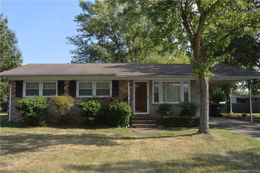 Charming, cute as can be all brick ranch in terrific location, convenient to everything. Cozy eat in kitchen that adjoins family room. Three bedrooms with nice size closets and large full bathroom. Plenty of closets.  Enjoy your morning coffee or entertaining on the wonderful screened porch overlooking the private back yard. Incredible wired workshop perfect for all types of projects.  Hurry to see this lovingly maintained home--this one won't last long.