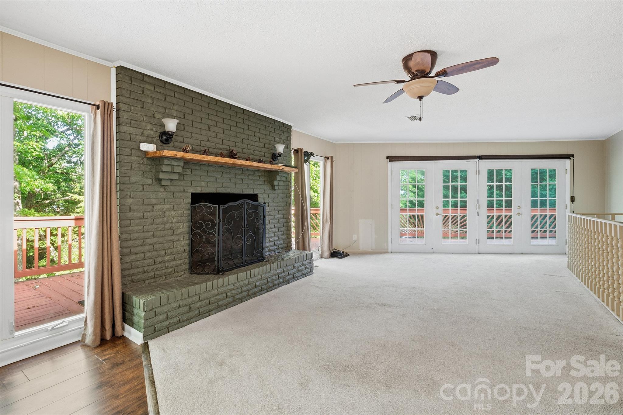 Pine Mountain Lakes - Residential