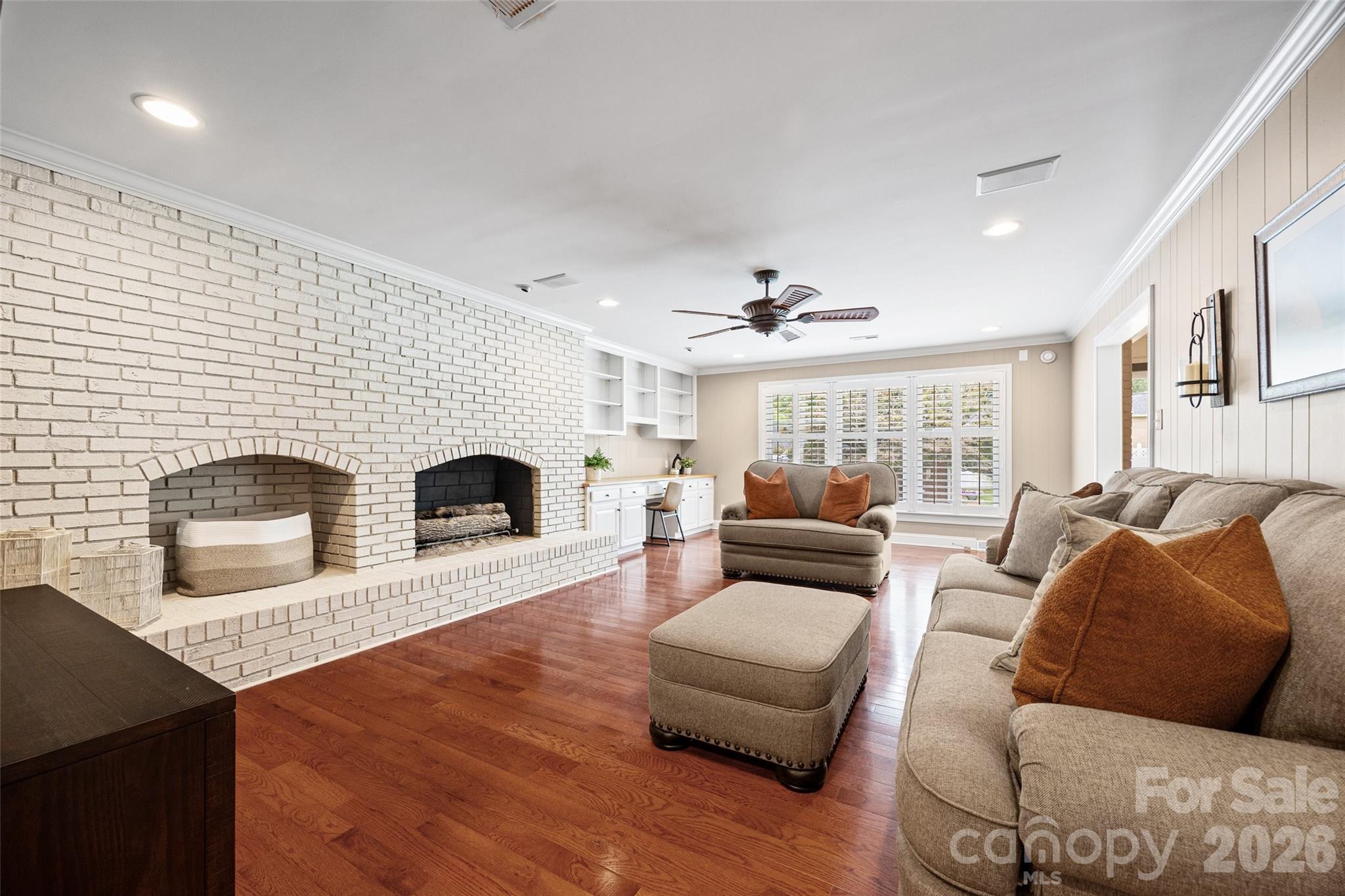 Meadow Lakes - Residential