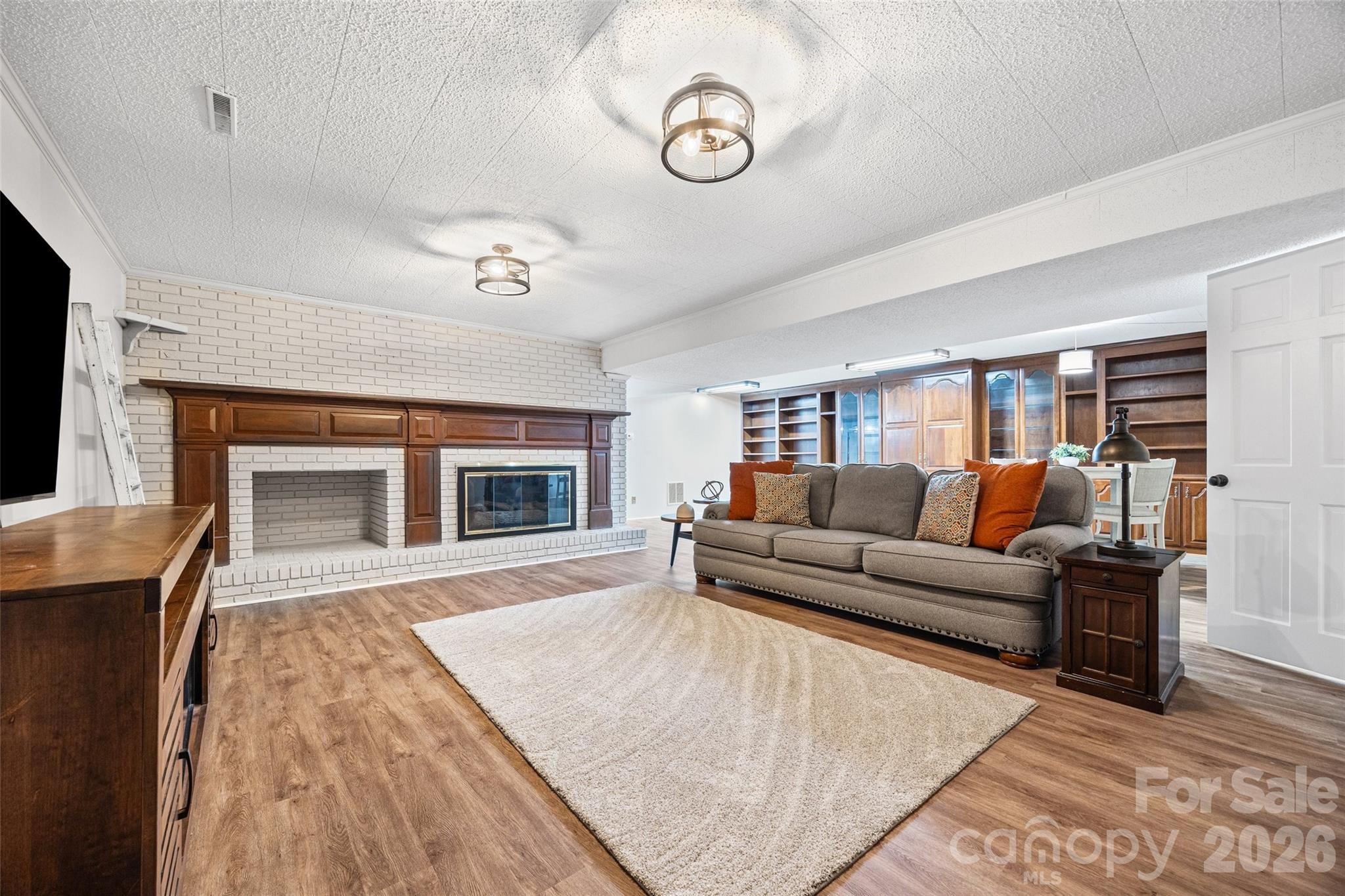 Meadow Lakes - Residential