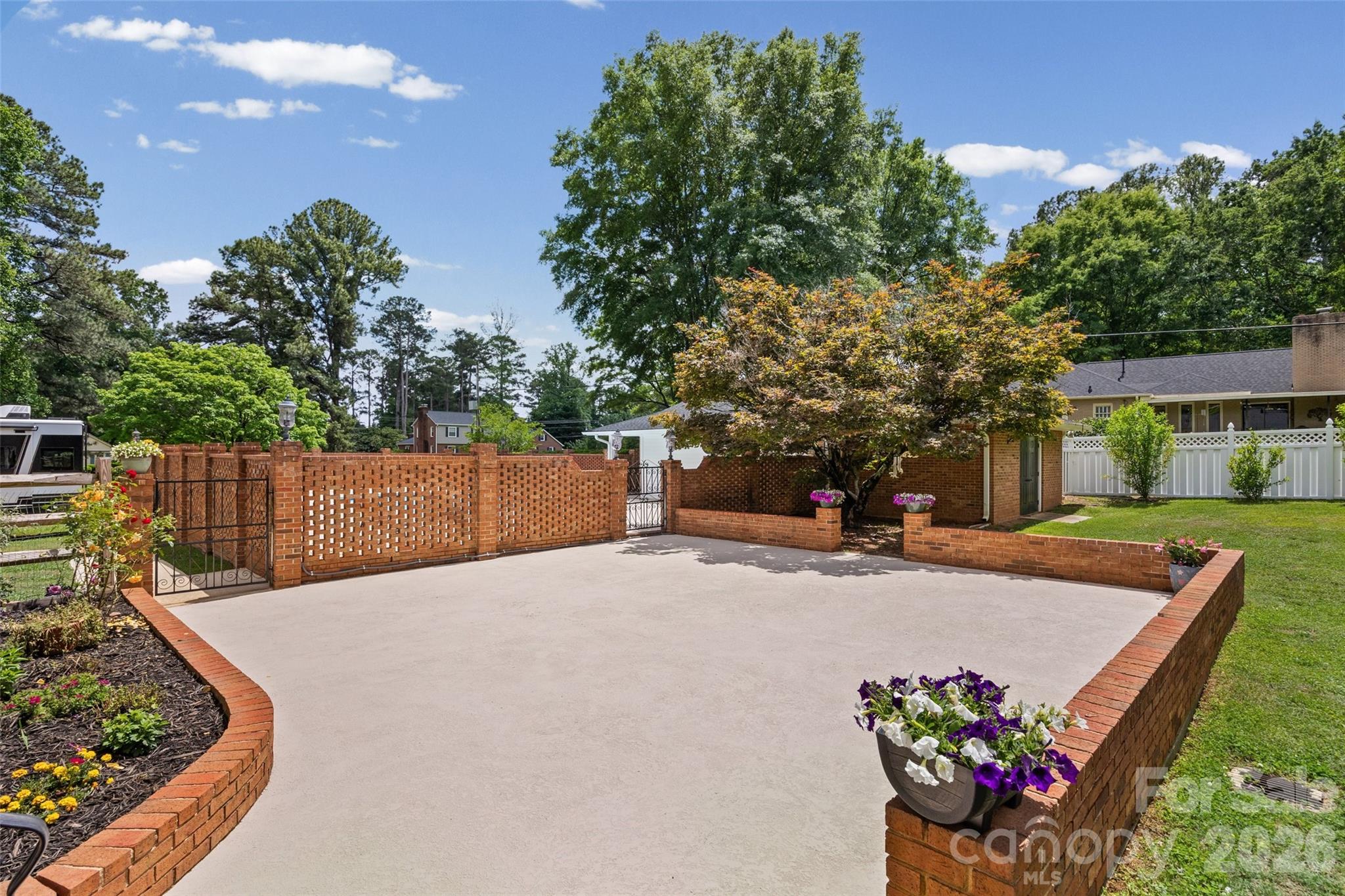 Meadow Lakes - Residential