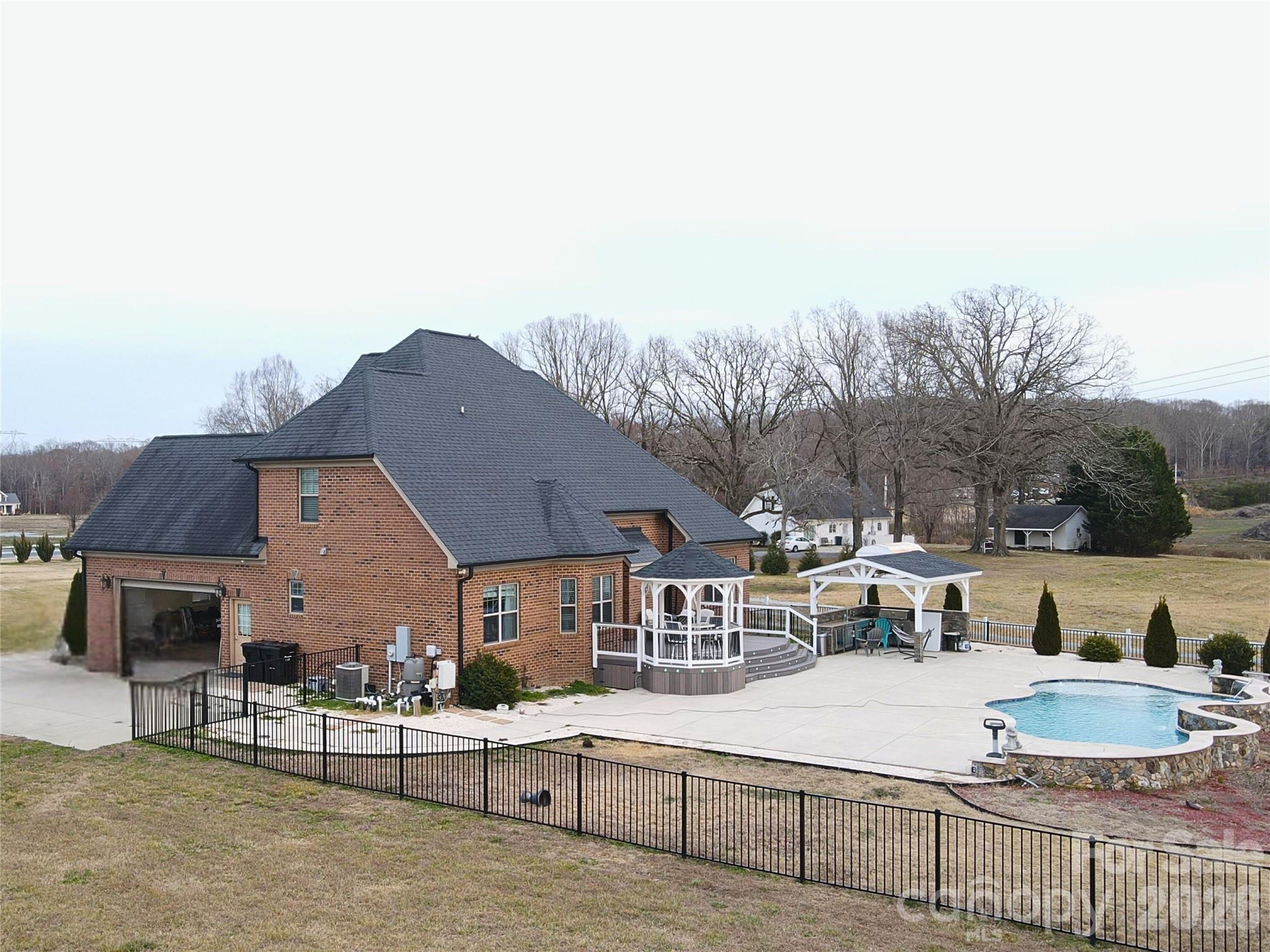 Allison Farms - Residential