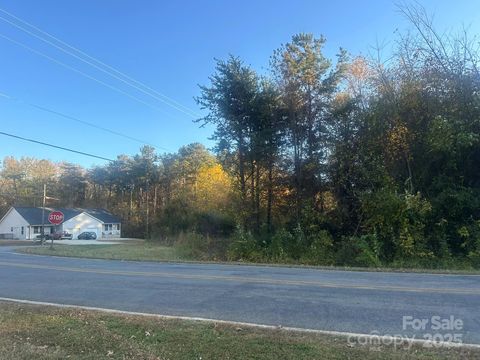 Photo of 0 Maiden Highway, Maiden, NC 28650 (MLS # 4317309)