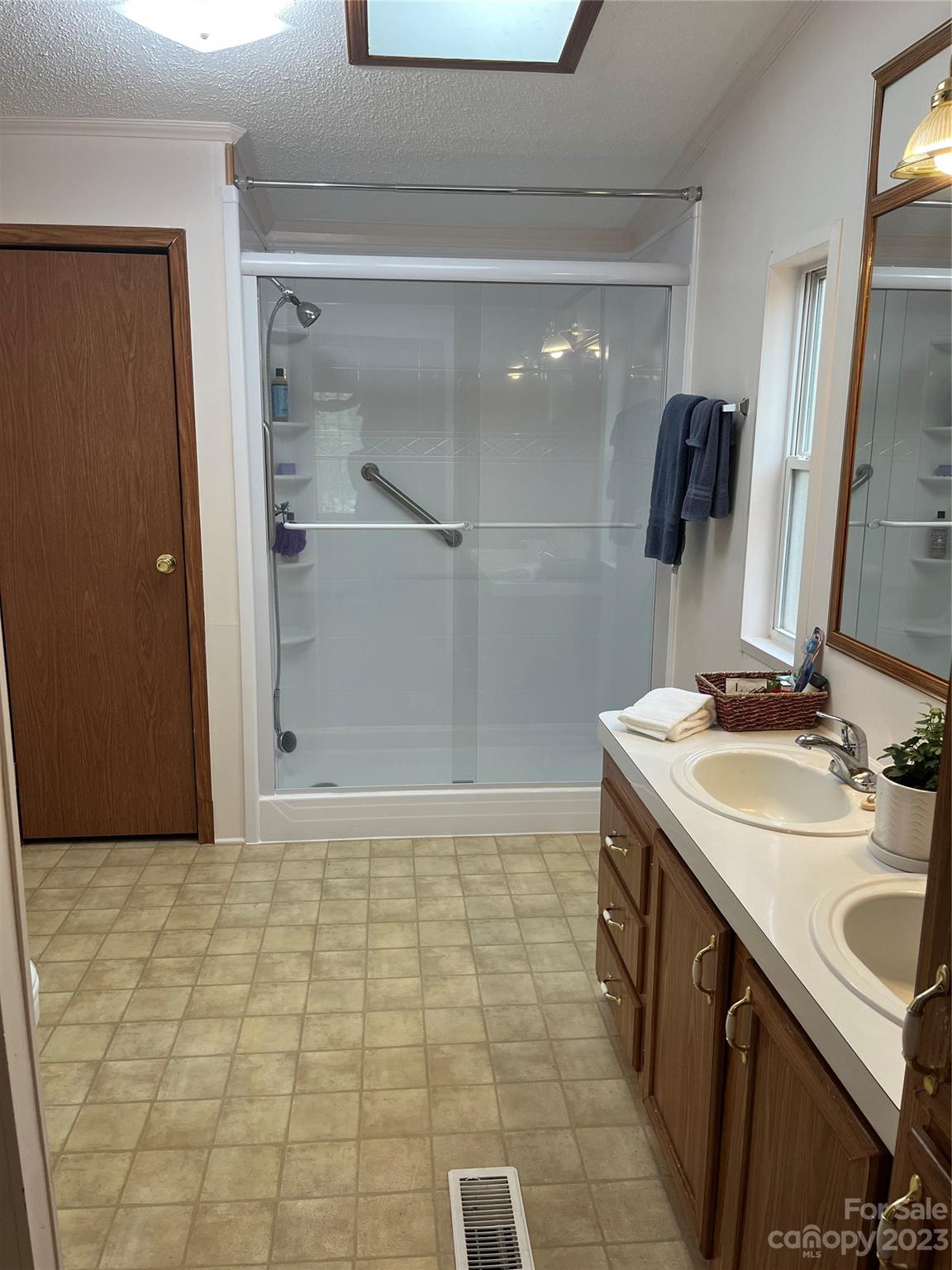 Triple C Mini Ranches - Residential