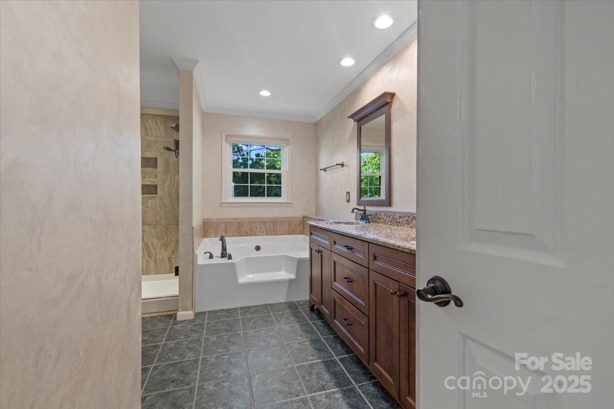 5074 Cobblestone Road