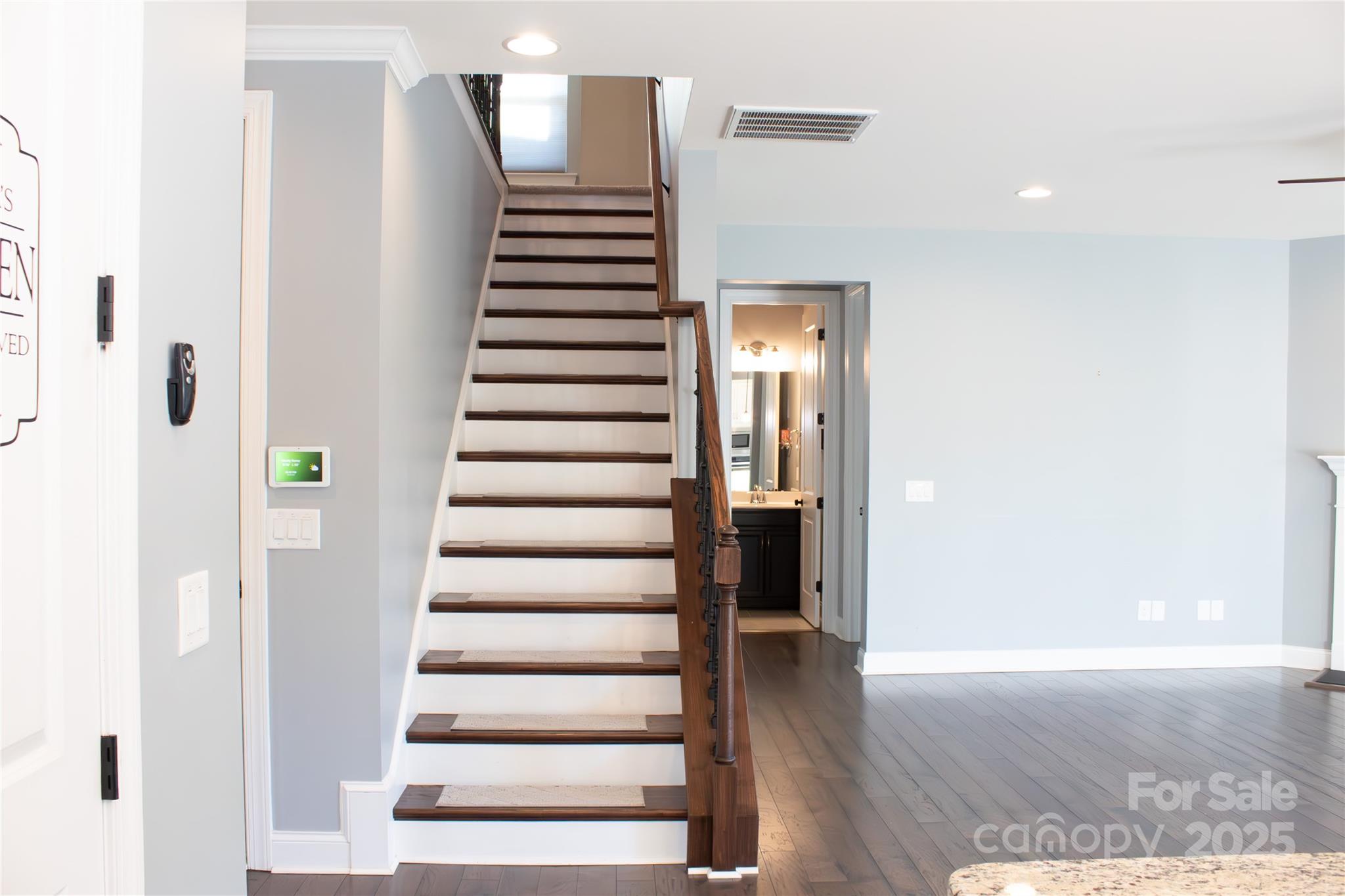 Oakland Pointe - Residential