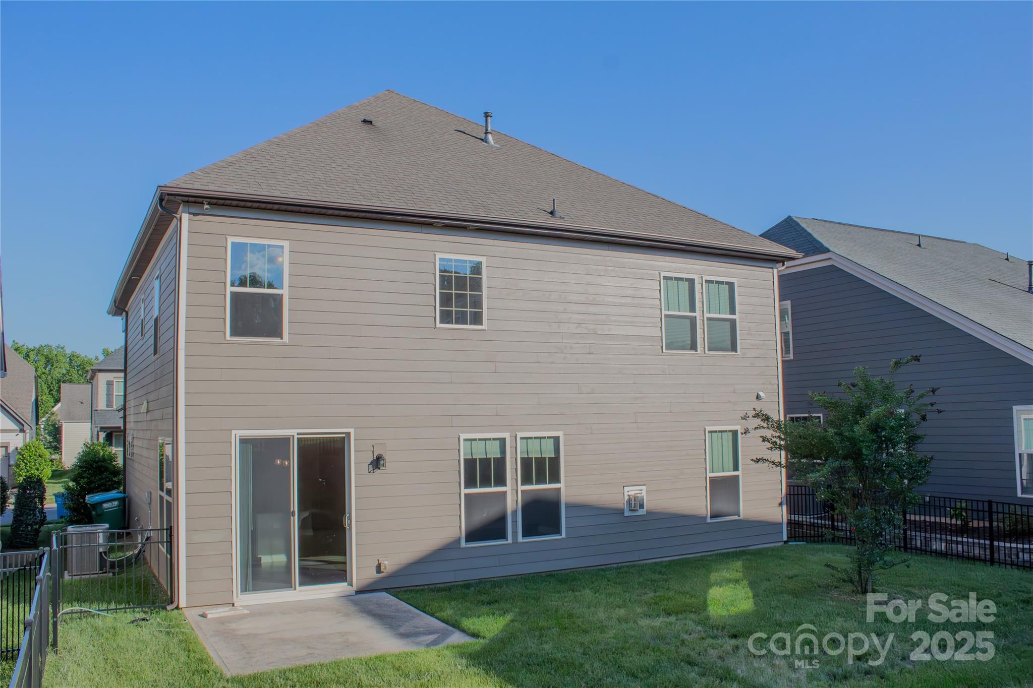 Oakland Pointe - Residential