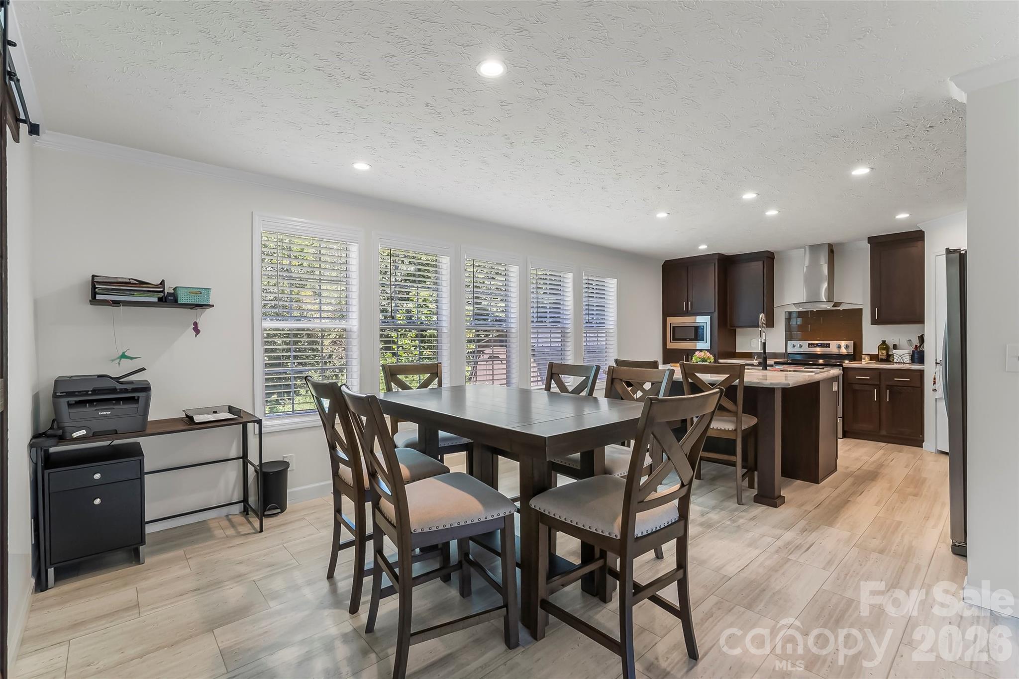 1940 Eastbrook Circle