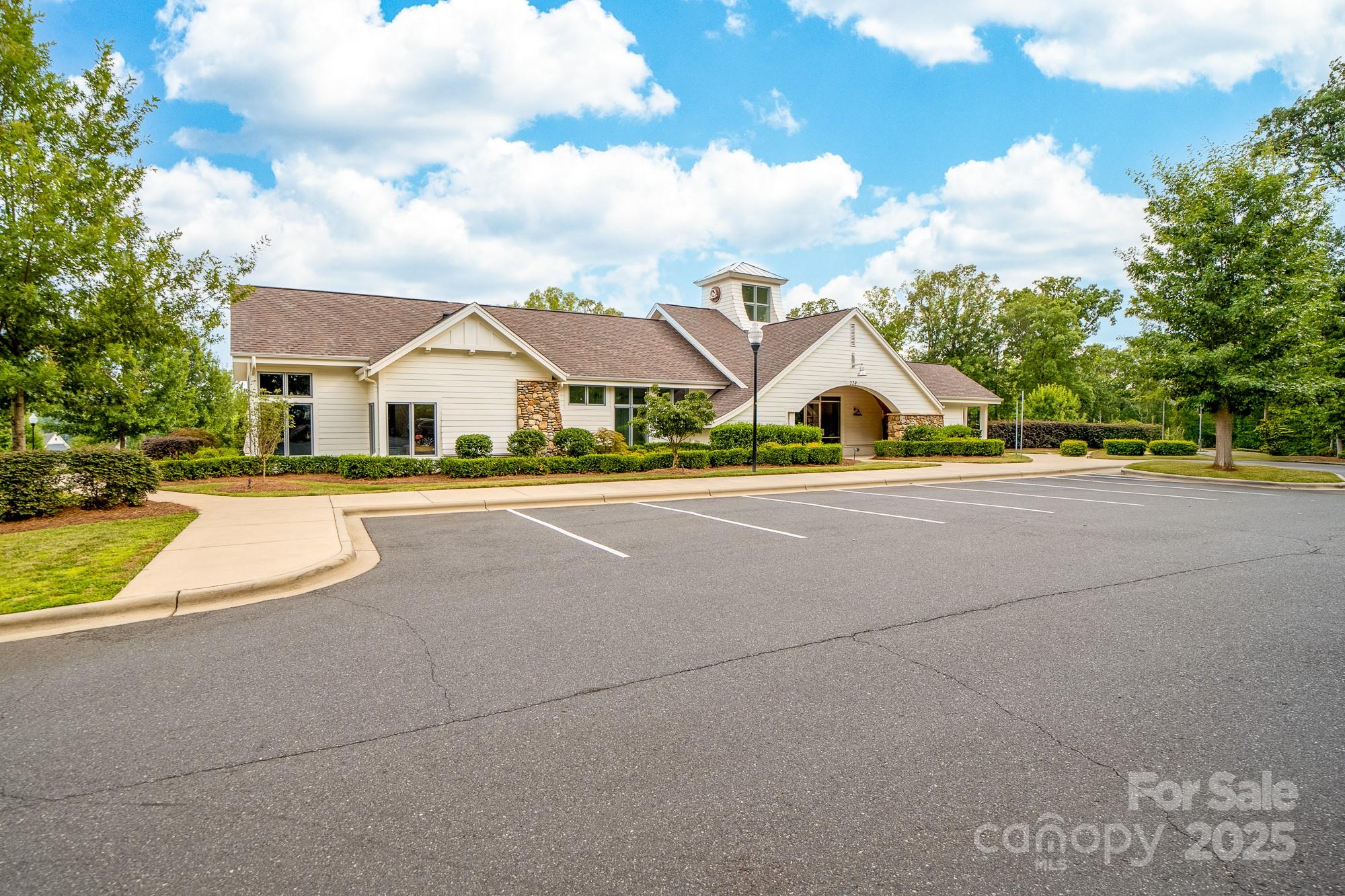 McLean - South Shore - Land