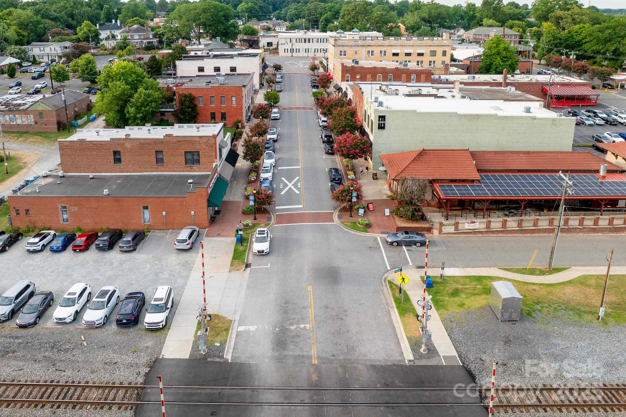 McLean - South Shore - Land