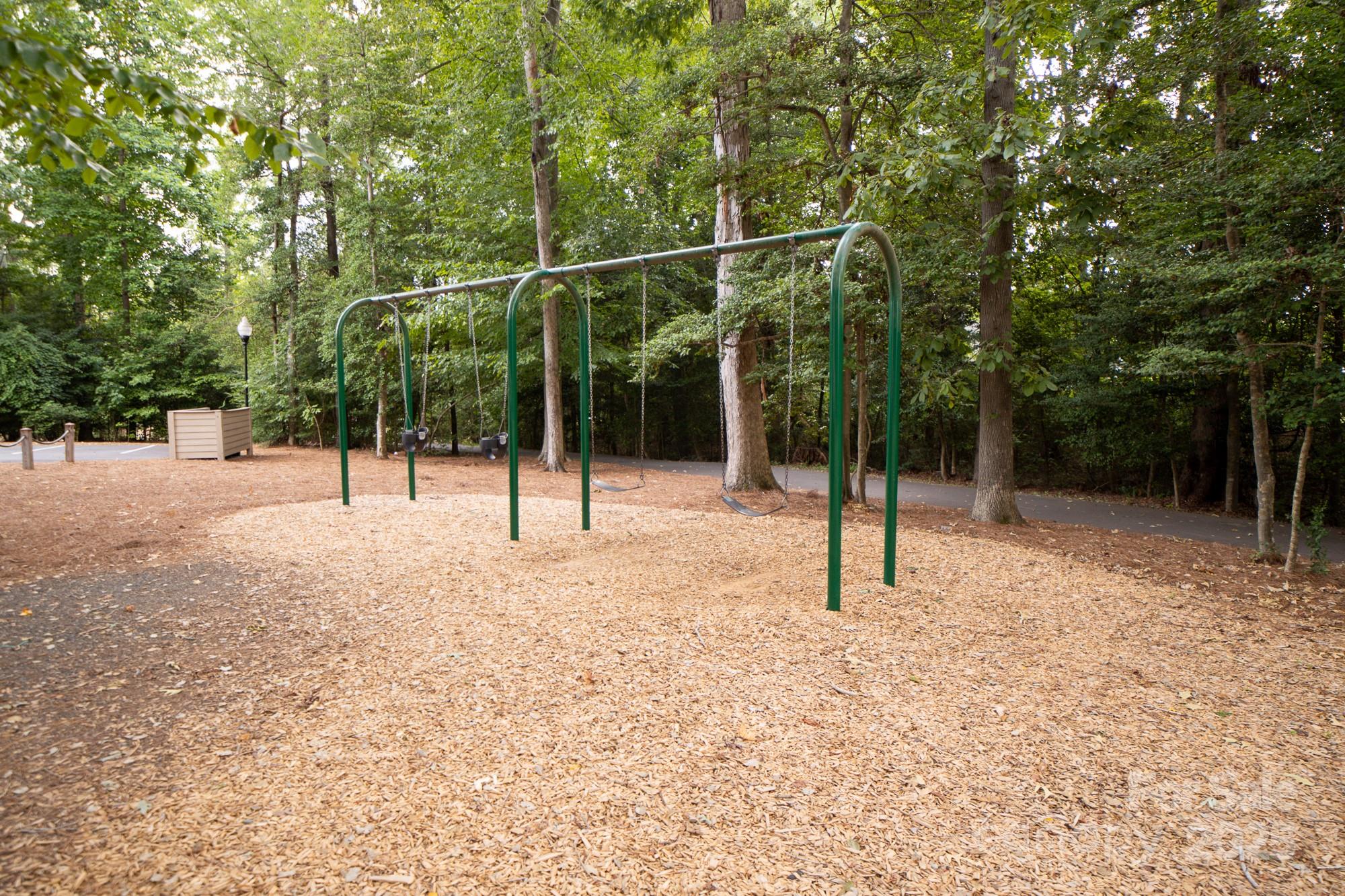 McLean - South Shore - Land