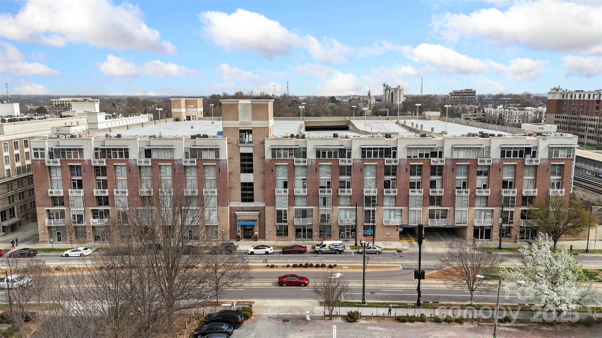 710 W Trade Street 309
