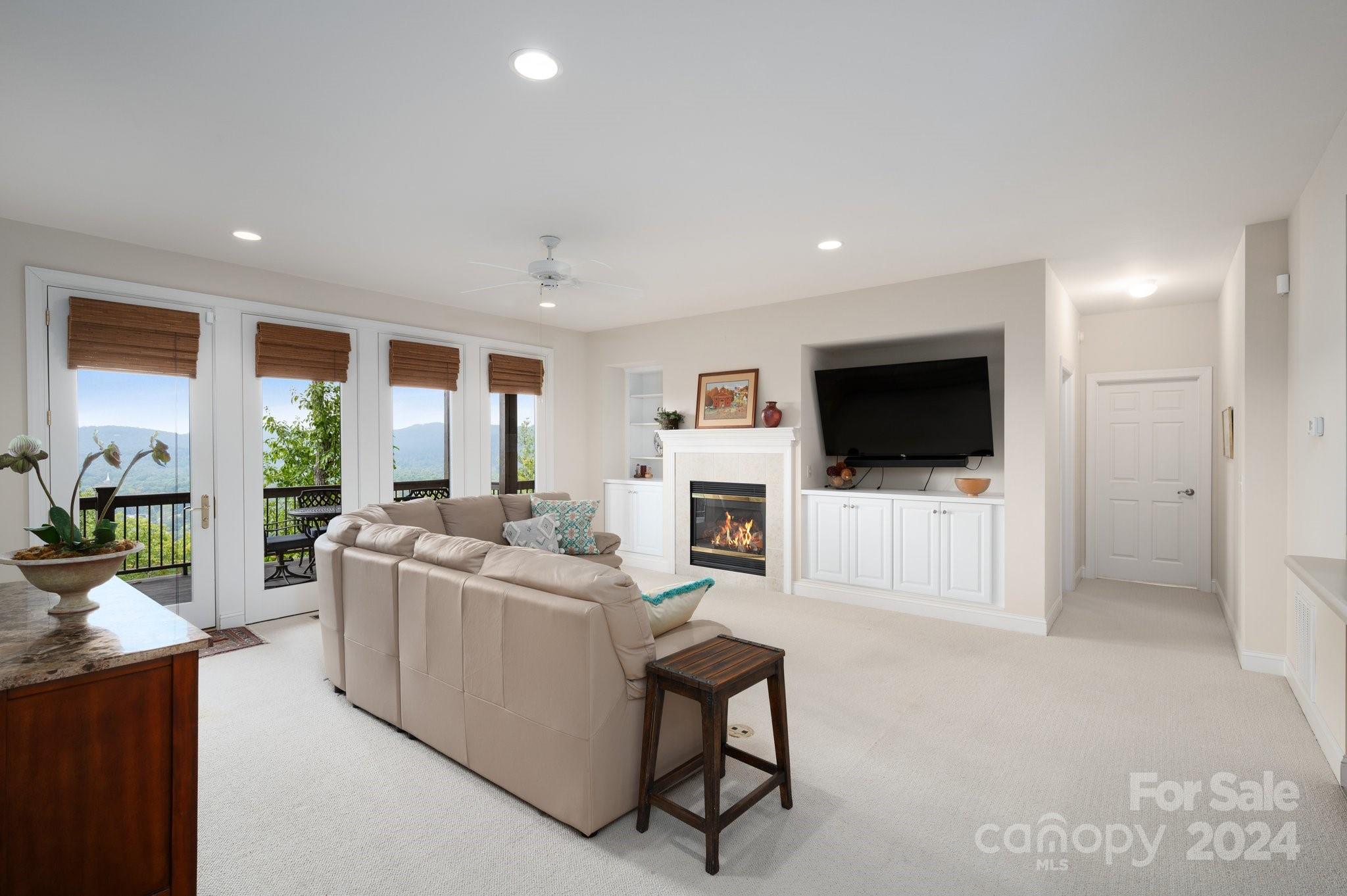 Dunroy on Rutledge - Residential