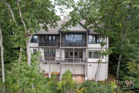 A home in Hendersonville