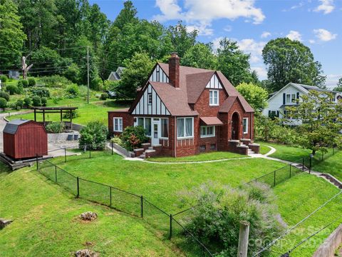 159 Pine Avenue Spruce Pine NC 28777