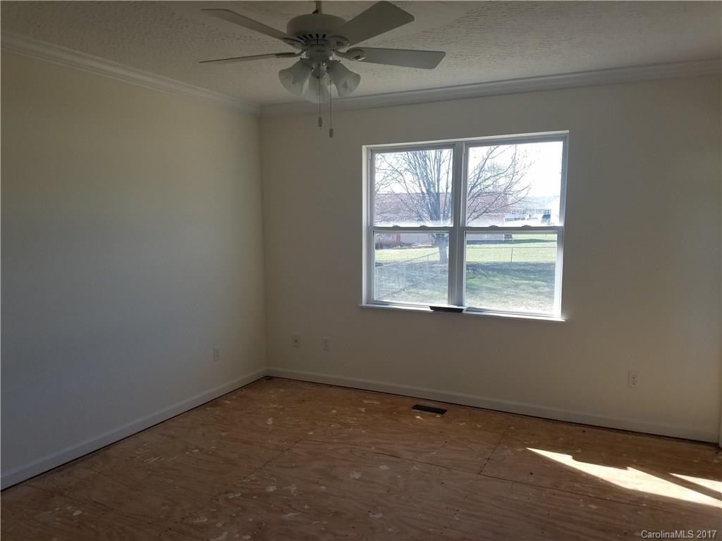 Hampton Glen - Residential