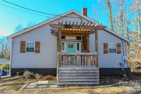 207 3rd Avenue NW Conover NC 28613