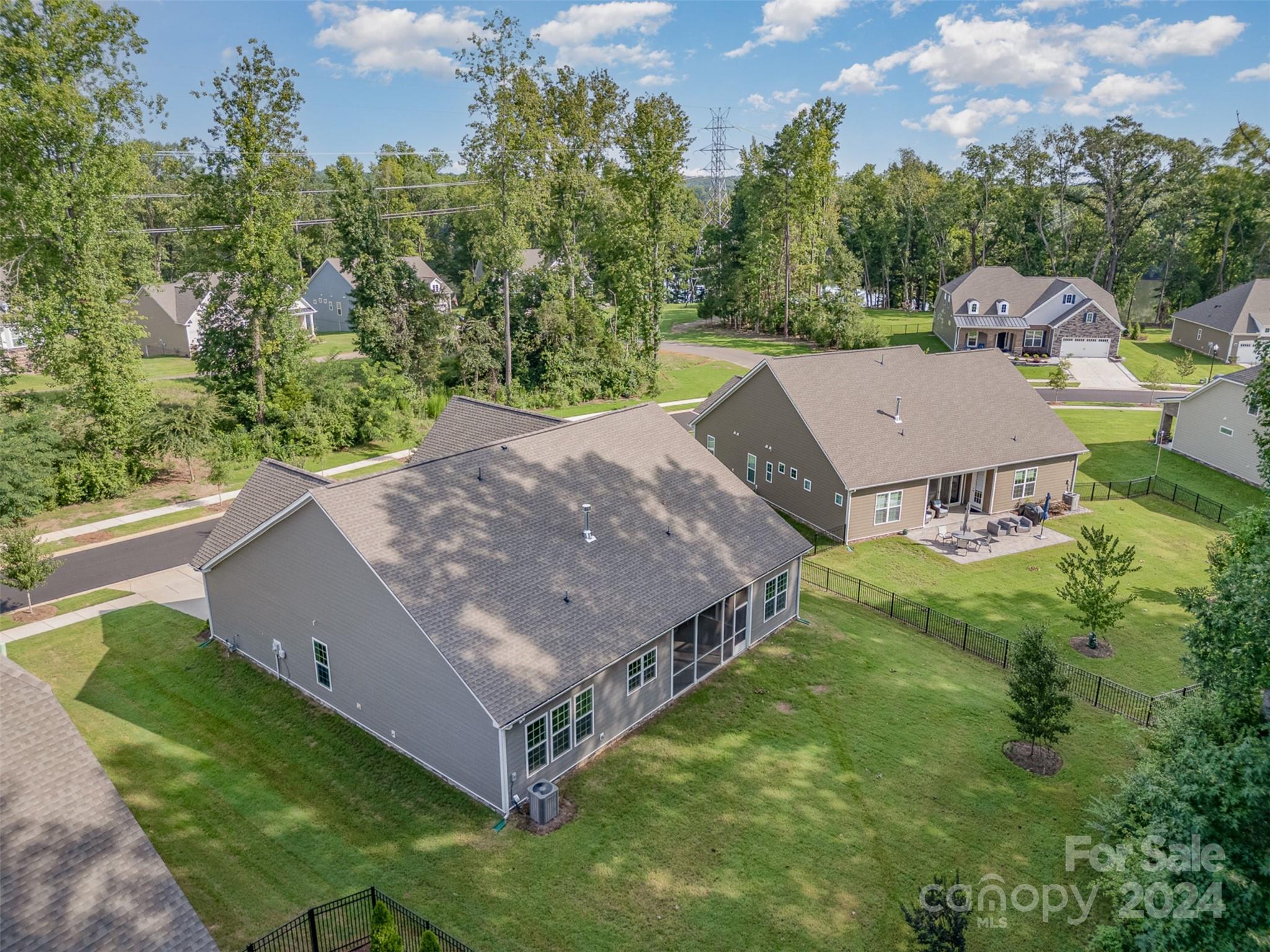 Imagery on Mtn Island - Residential