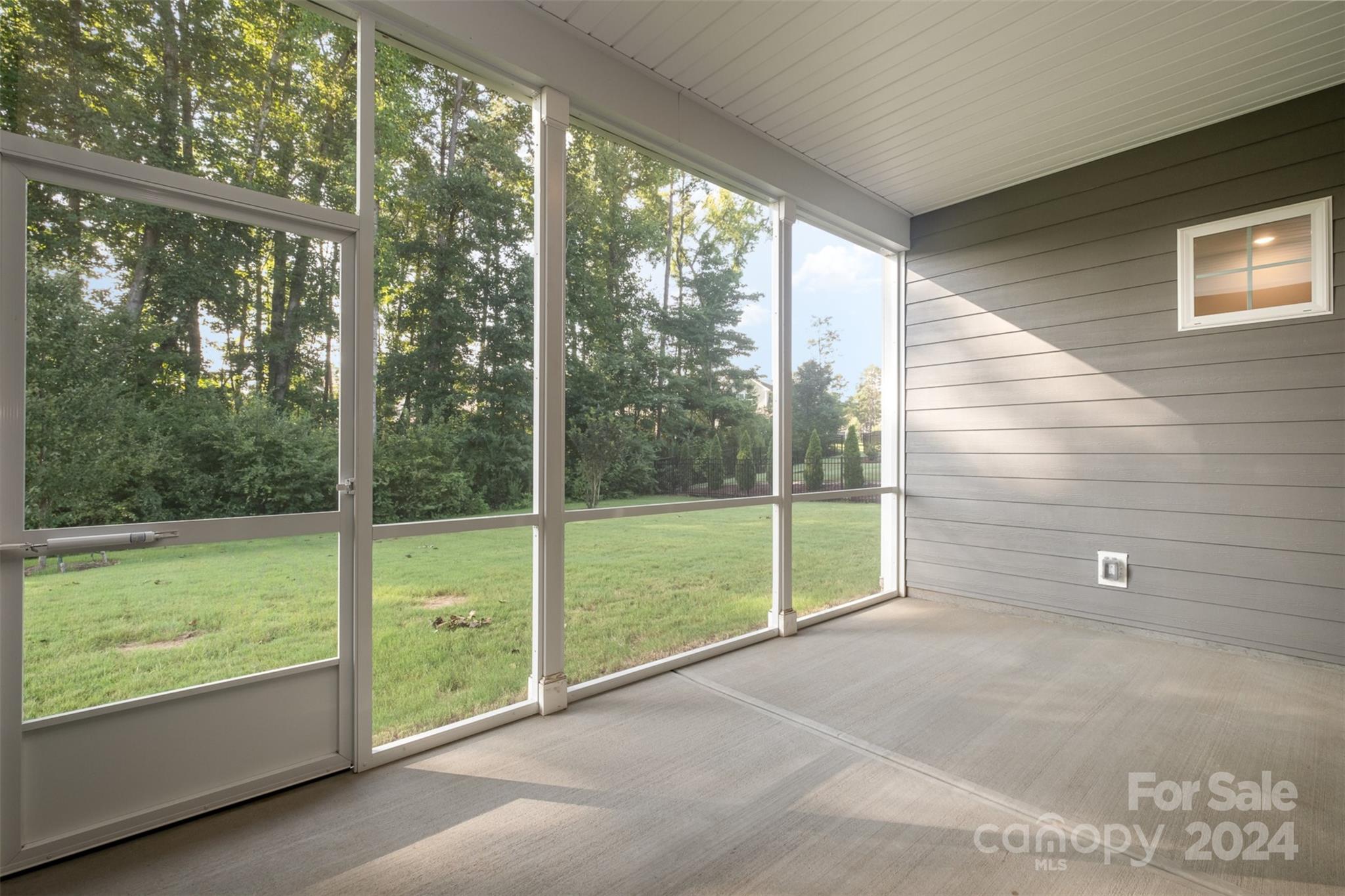 Imagery on Mtn Island - Residential