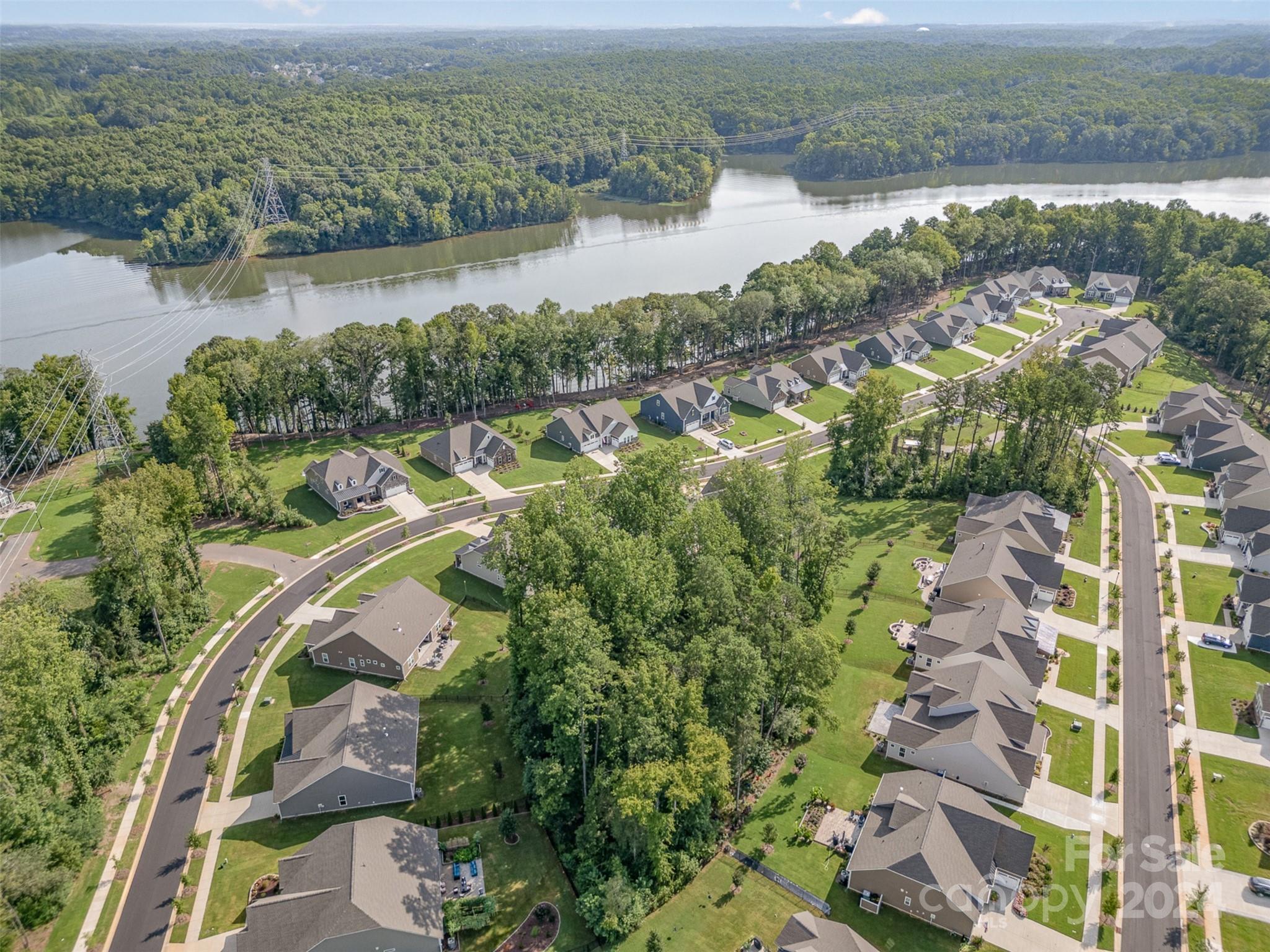 Imagery on Mtn Island - Residential