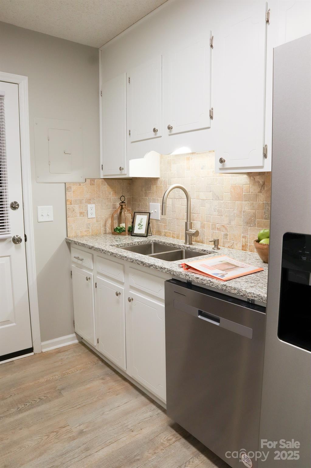 525 12th Street SW 26