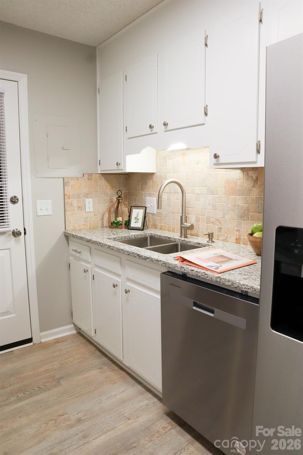 525 12th Street SW 26