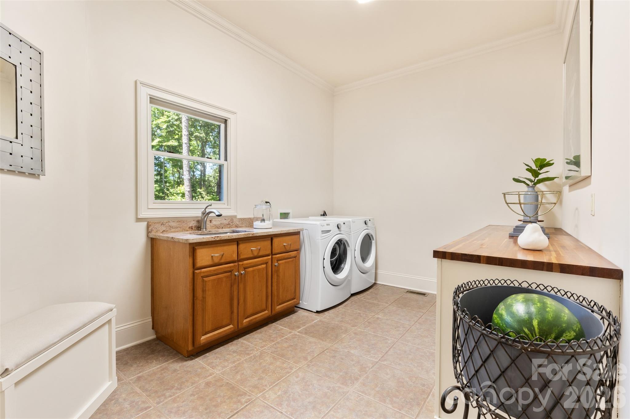 Saratoga Woods - Residential