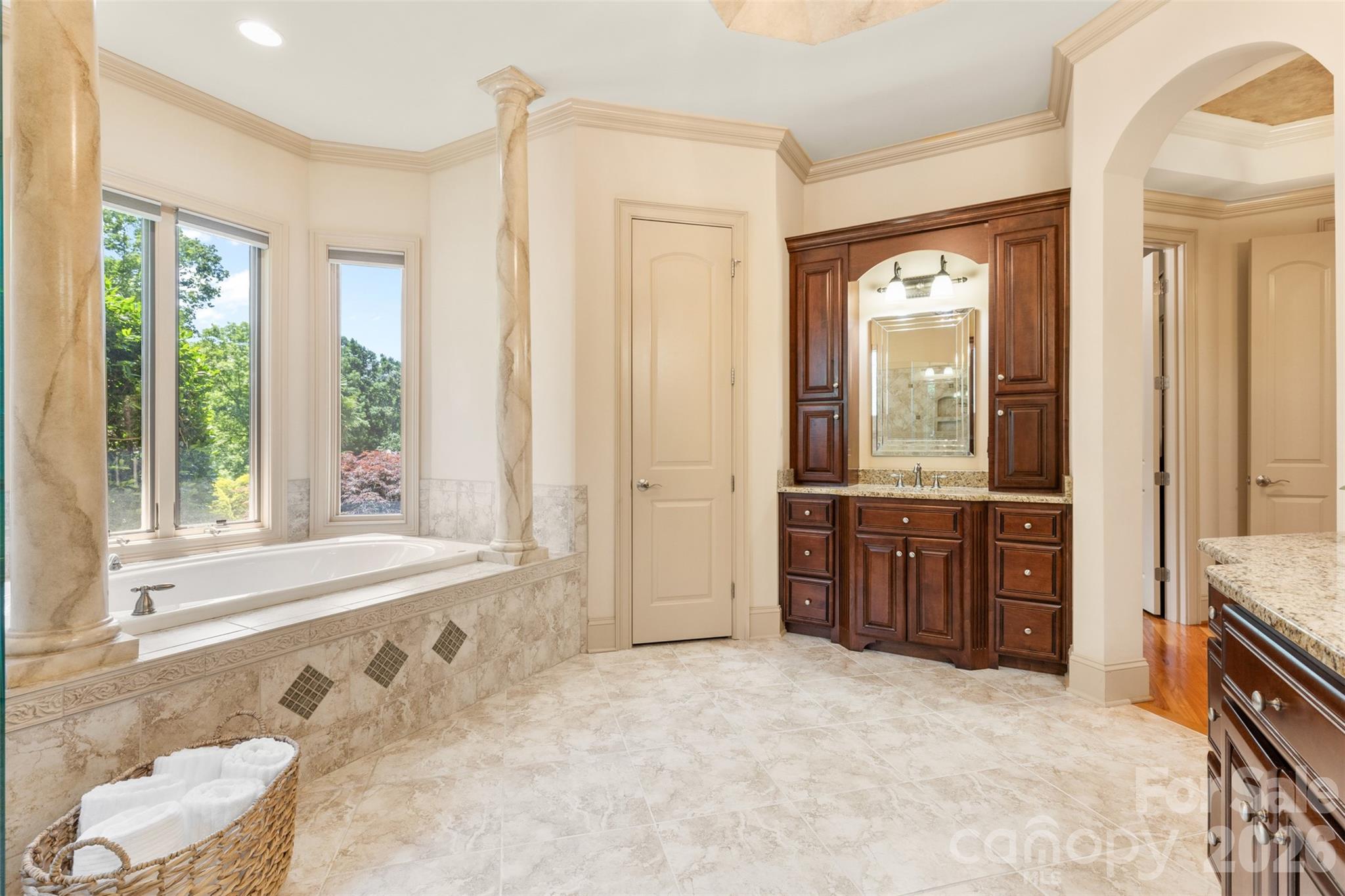 Saratoga Woods - Residential