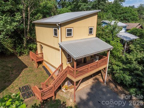 Photo of 420 State Street, Asheville, NC 28806 (MLS # 4392924)