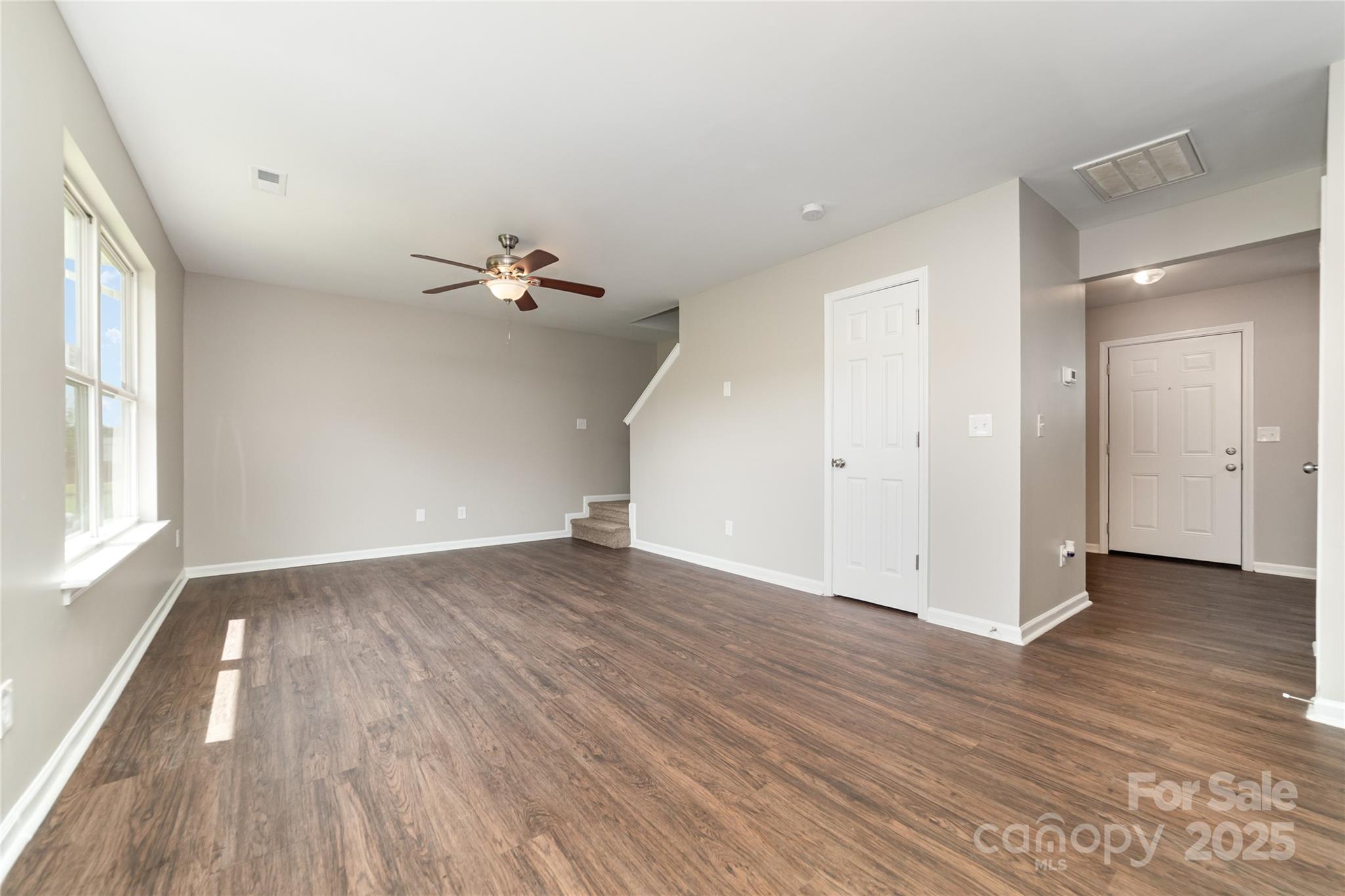 4437 Esmeralda Drive
