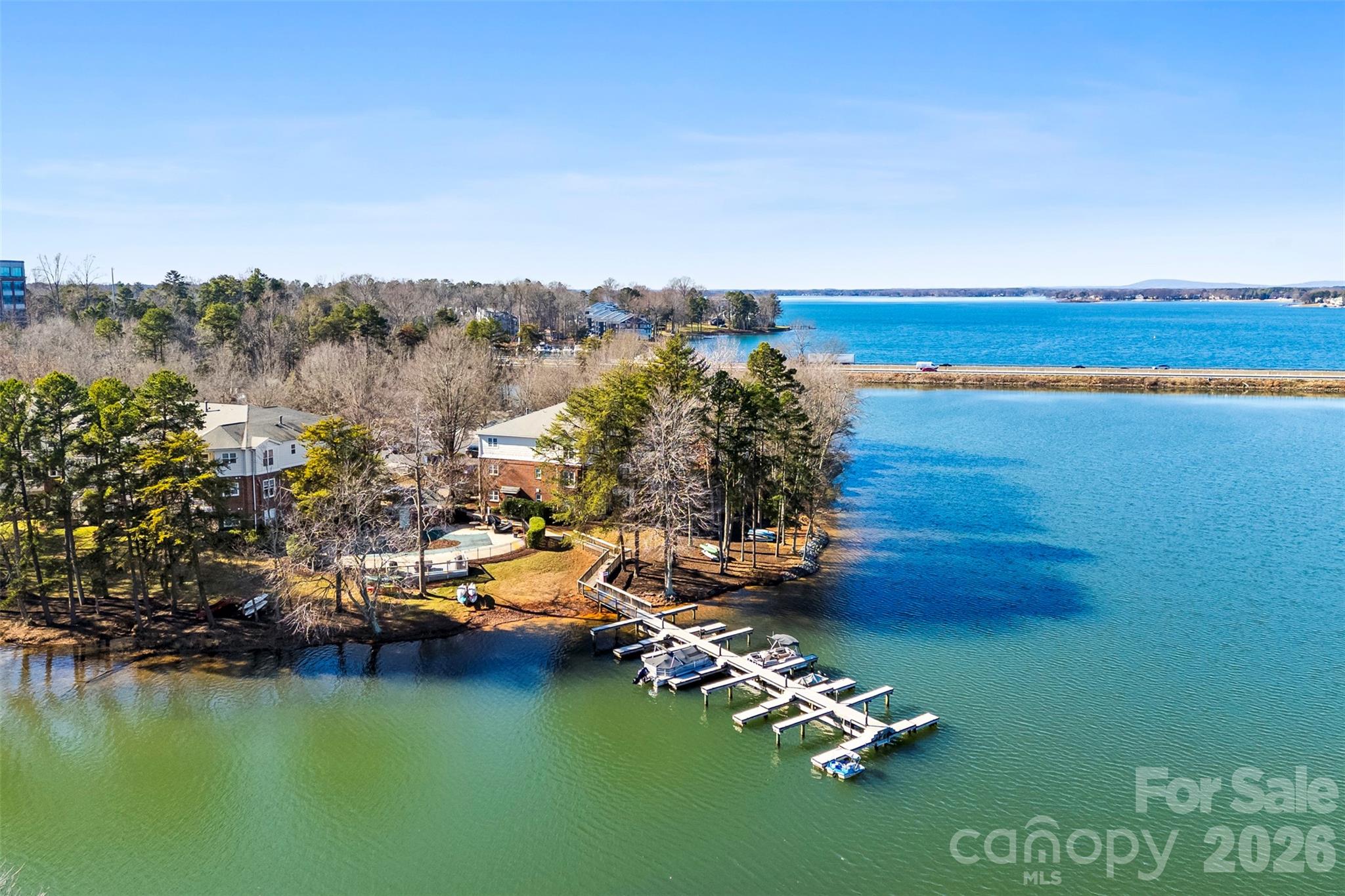 Spinnaker Reach - Residential