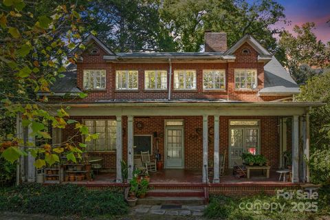 414 Beaucatcher Road Asheville NC 28805