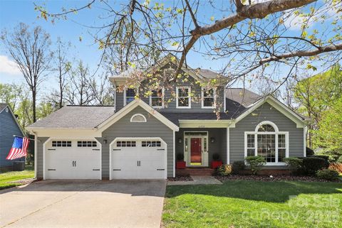 Photo of 10729 Schooner Bay Lane, Charlotte, NC 28215 (MLS # 4361347)
