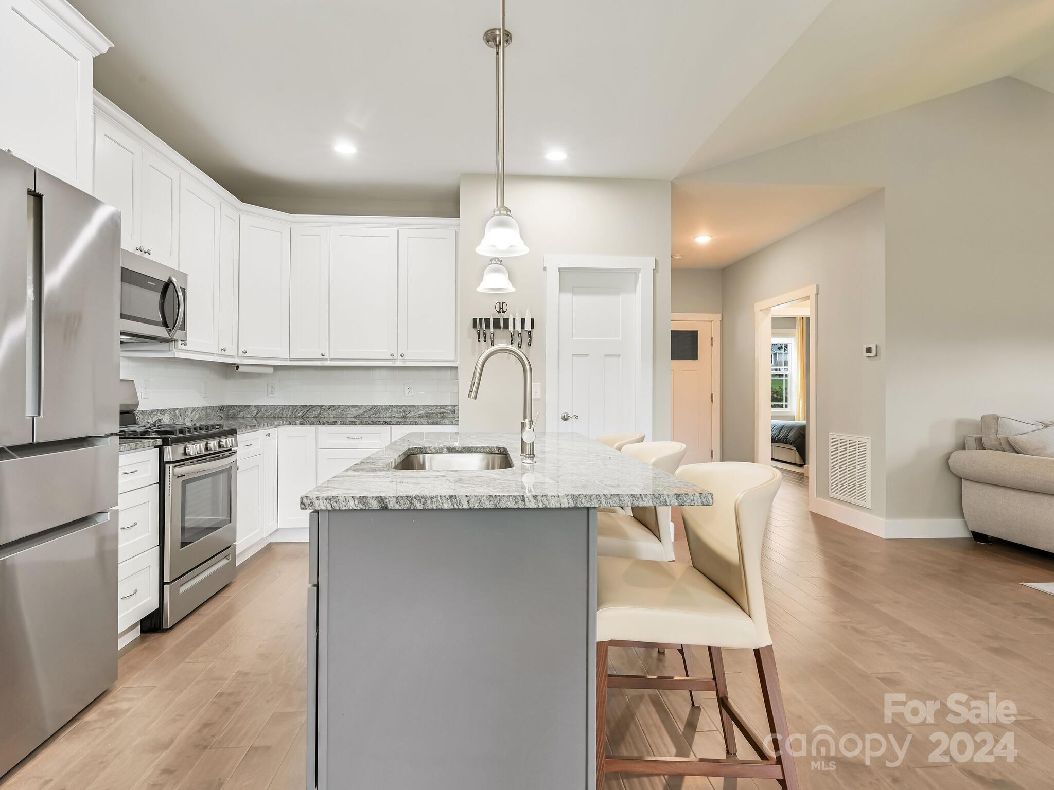 The Cottages at Windy Knoll - Residential