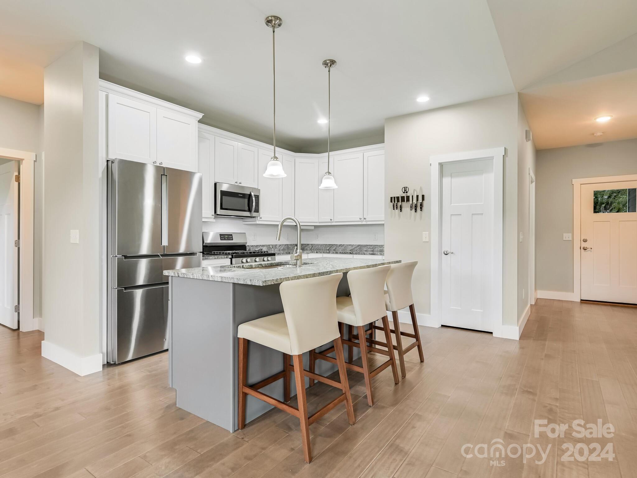 The Cottages at Windy Knoll - Residential