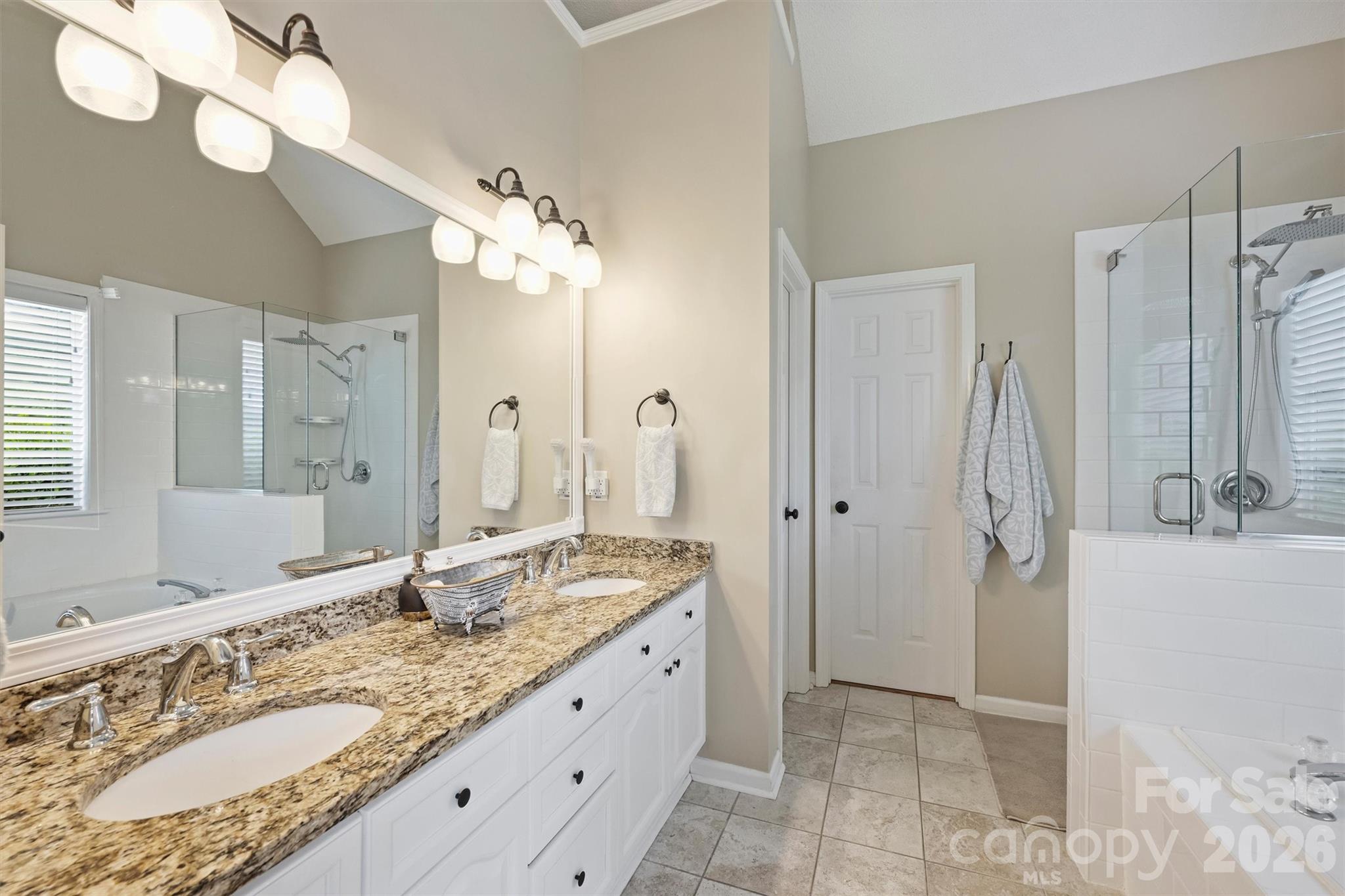 Oxford Glen - Residential
