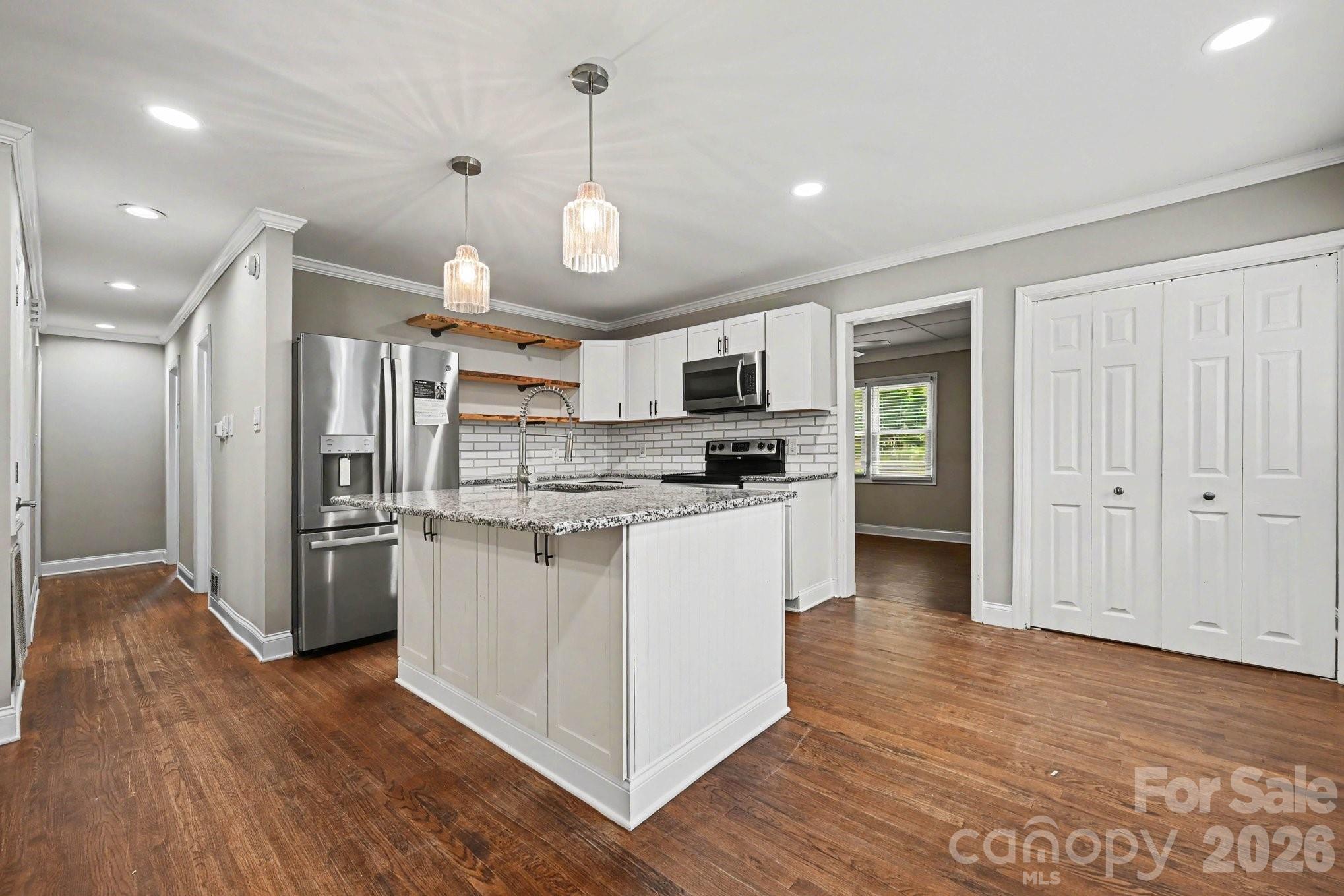 1126 Claremont Road