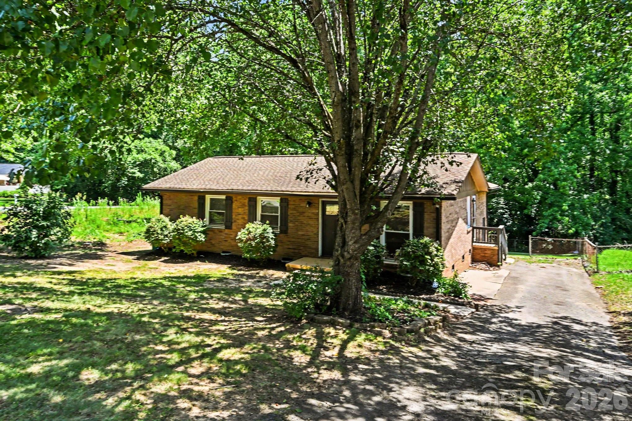 1126 Claremont Road