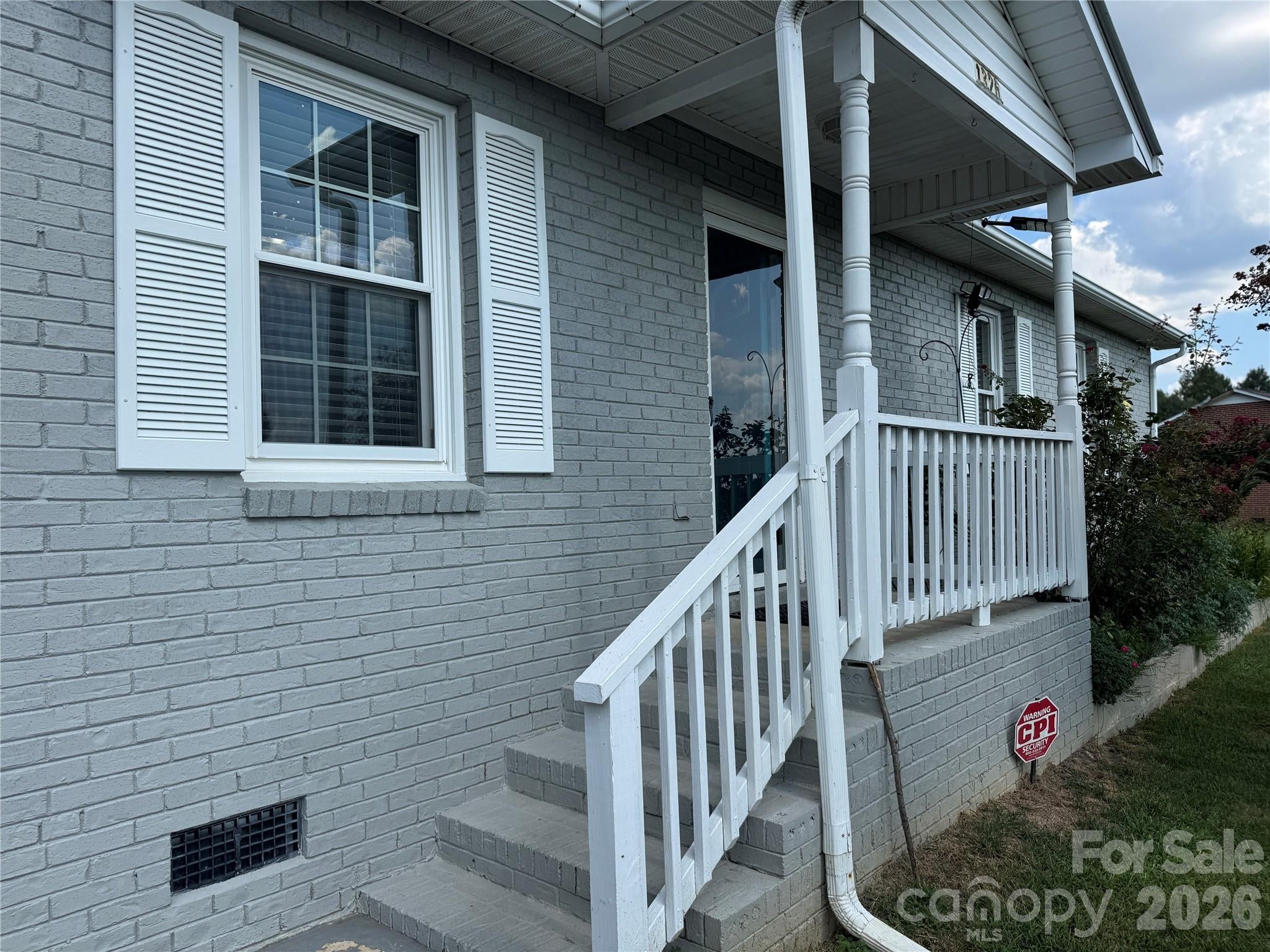 1326 New House Road